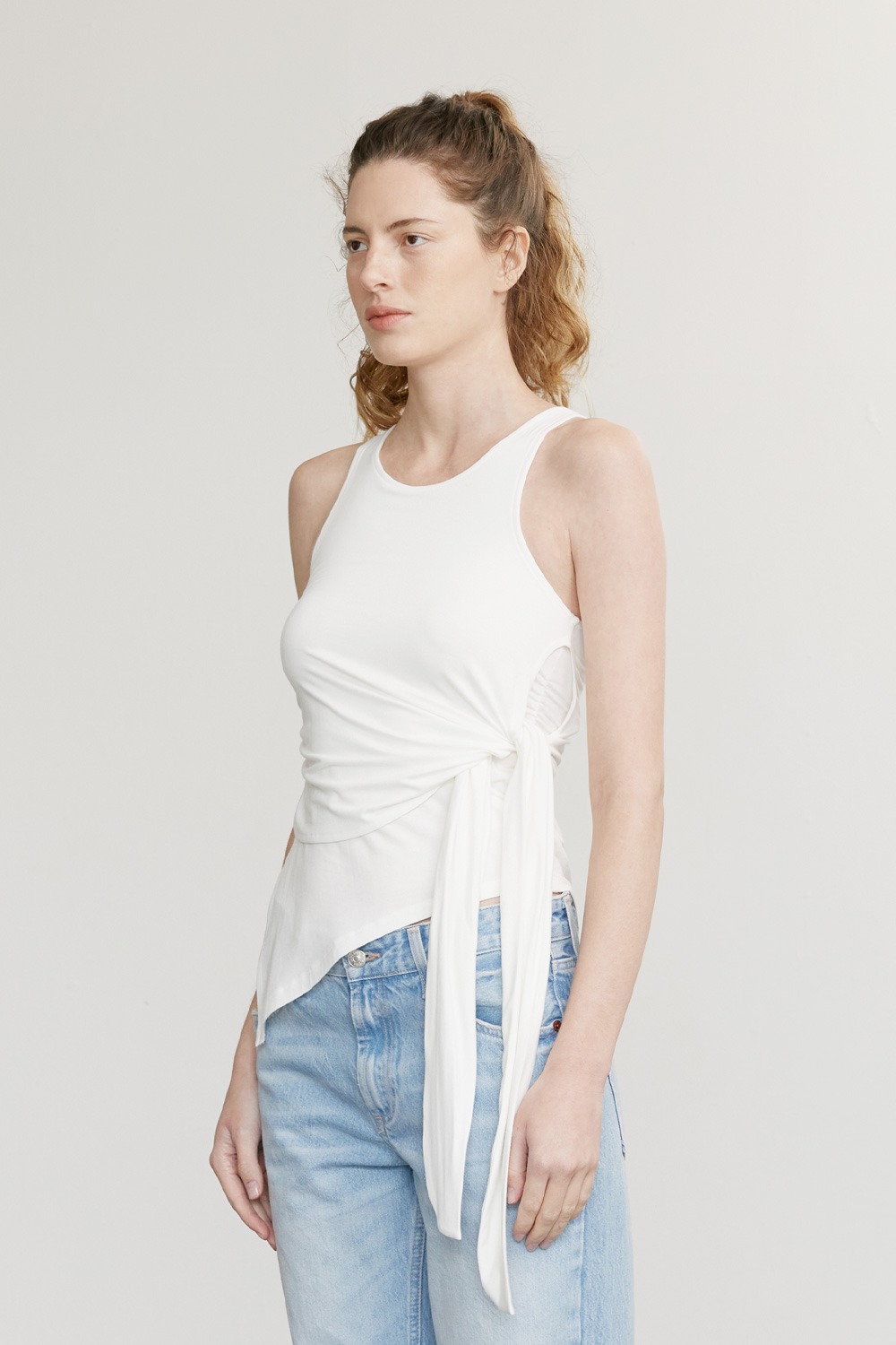 KNOTTED SLEEVELESS TOP (IVORY)